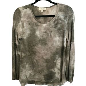 NWOT Riah Fashion Round Neck Puff Sleeve Top
